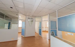 Spațiu de inchiriat, pretabil birou, sali de dans/yoga, studio, 130mp - Poză 17
