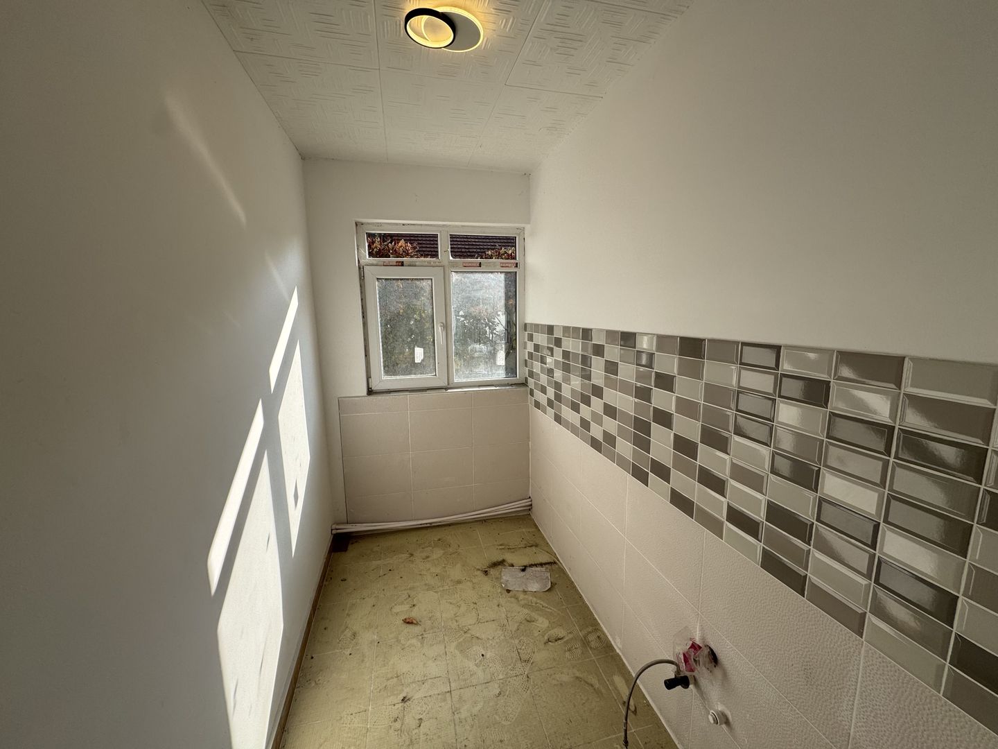 Apartament 2 camere 40 mp parter - locuinta sau spatiu comercial! - Poză 9