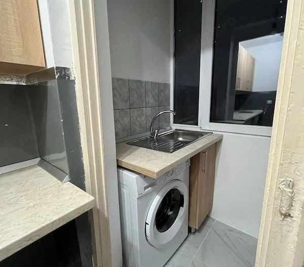 Garsonieră decomandată în Complexul Studentesc - Poză 2