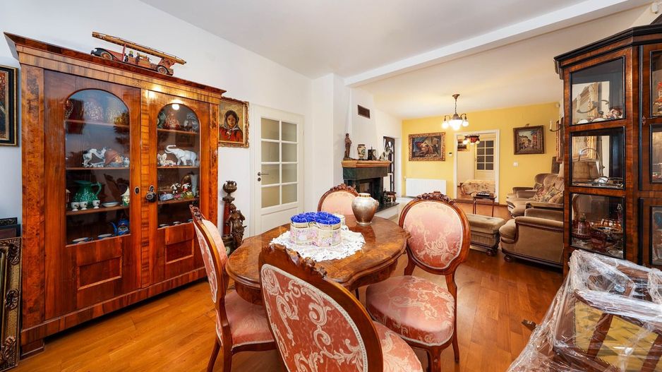 Casă deosebită de vânzare în centrul Brașovului - Poză 15