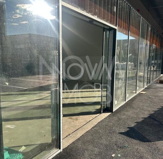 Spatiu comercial de inchiriat - Central, Cisnadie - de la 100 mp - Poză 2