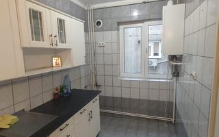 Vânzare apartament decomandat 3 camere cu centrală - Str. Baciului - Poză 14