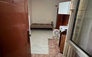 Garsoniera zona Bularga 900 lei - Poză 3