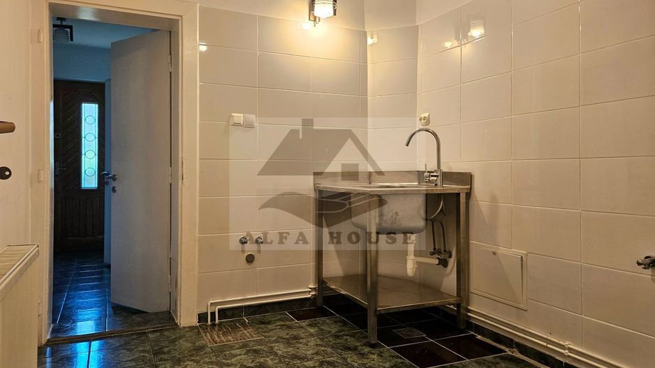 Casa deosebita cu 6 camere in  Centrul Brasovului - 210 mp - Poză 5