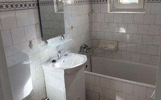 Vindem apartament 2 camere ultracentral - Poză 4
