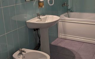 Apartament spațios cu 2 camere, parter înalt – Zona Florilor, Florești - Poză 6