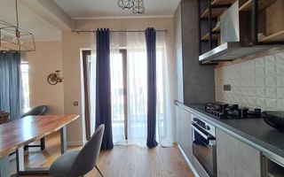 Apartament pe 2 nivele la vilă + Curte, Piscină, Saună și garaj, Gruia!! - Poză 4