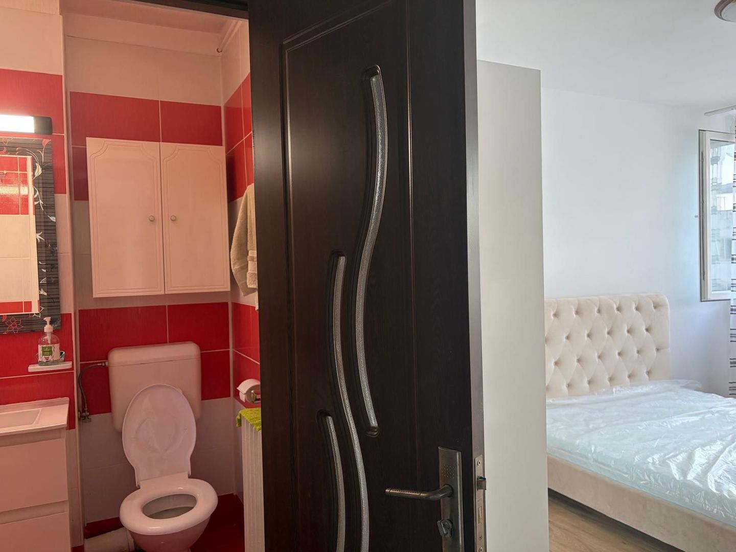 Apartament renovat cu doua camere, Bd. Obregia, 105.000€ - Poză 9