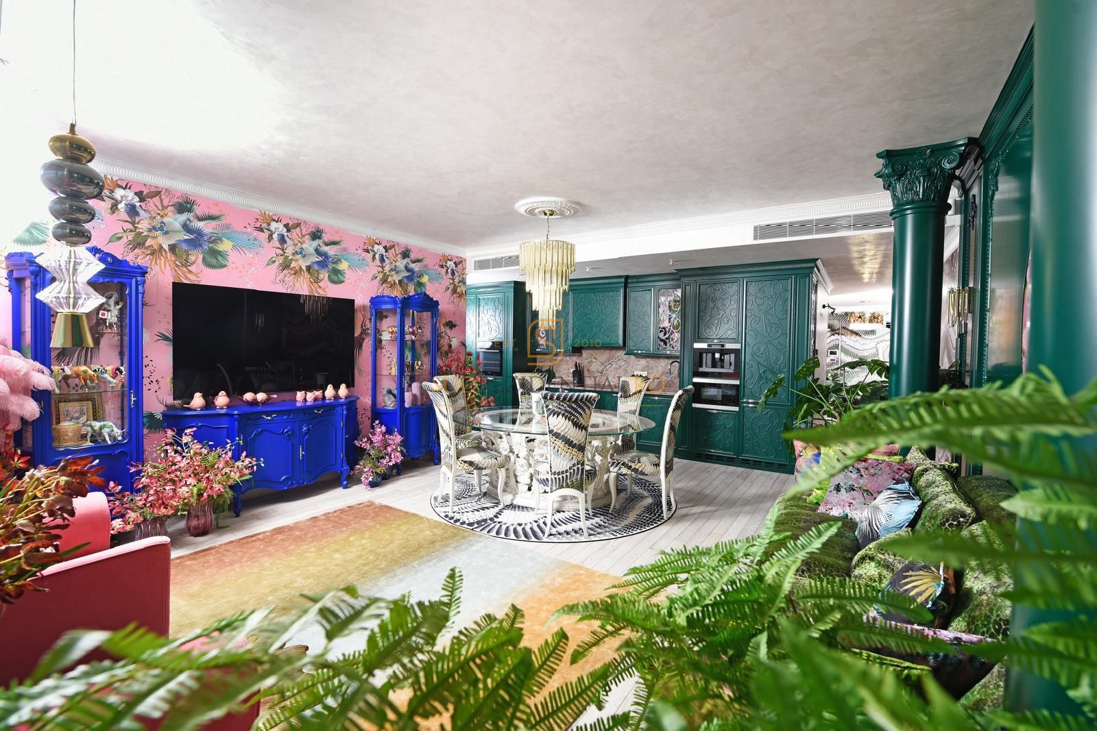 Resedinta de Lux Rococo, 4 camere, Panorama Superba catre Mare - Poză 3