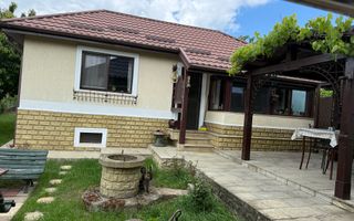 Proprietate deosebită în Aroneanu – 2 case pe teren generos de 1209 mp - Poză 8