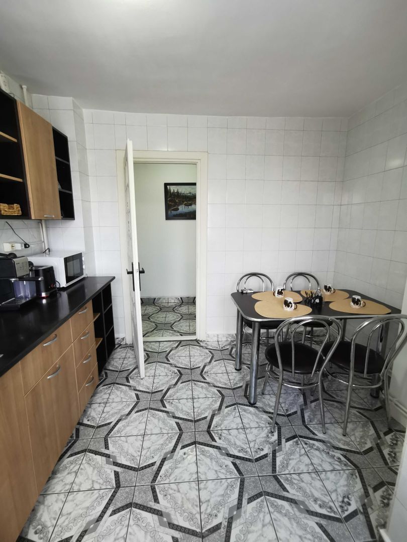 Apartament 3 camere decomandat- Calea București, zona Institut - Poză 6