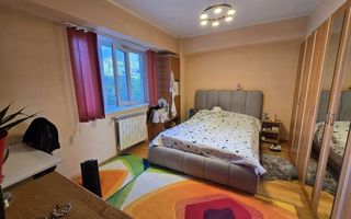 Apartament decomandat, 2 camere, etaj 2/10 - Frumoasa ! - Poză 2