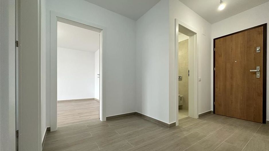 Apartament 2 Camere Nou în Urban Plaza Terasă Finisaje Moderne - Poză 12