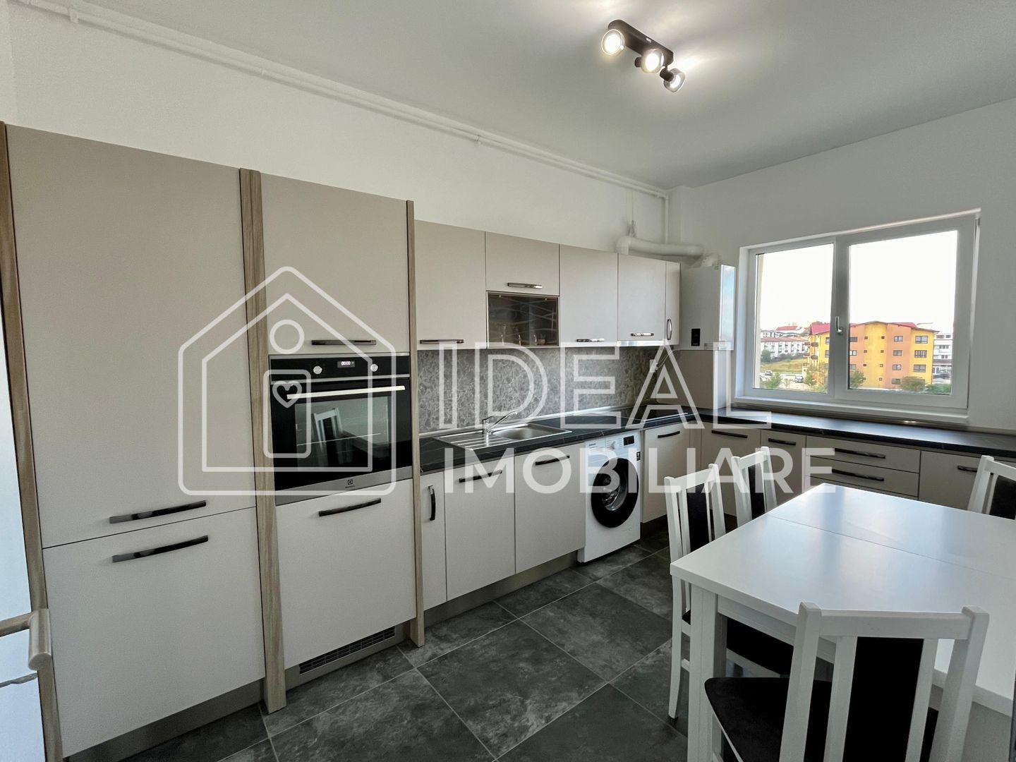 Apartament modern cu 2 camere, balcon și loc de parcare – în Șelimbăr - Poză 7