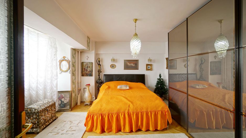 Apartament 5 camere in Piata Victoriei,bloc 1995 - Poză 4