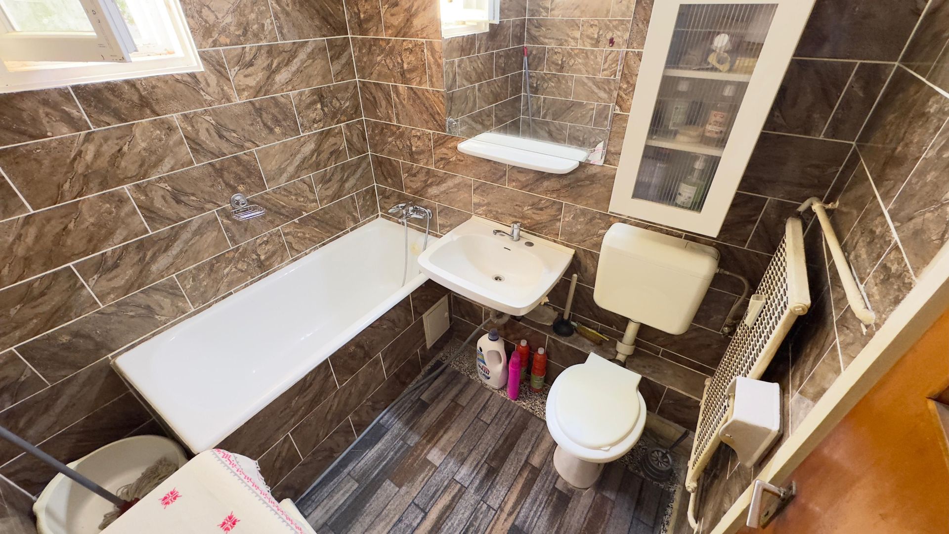 Apartament 4 Camere Teiul Doamnei Lacul Tei - Poză 14