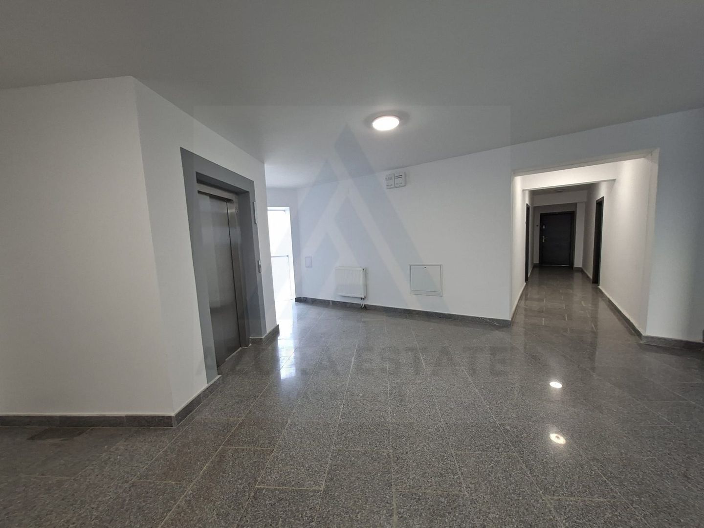 Studio 37.5 mp utili cu balcon 7.3 mp si baie generosa in zona Rahovei - Poză 9