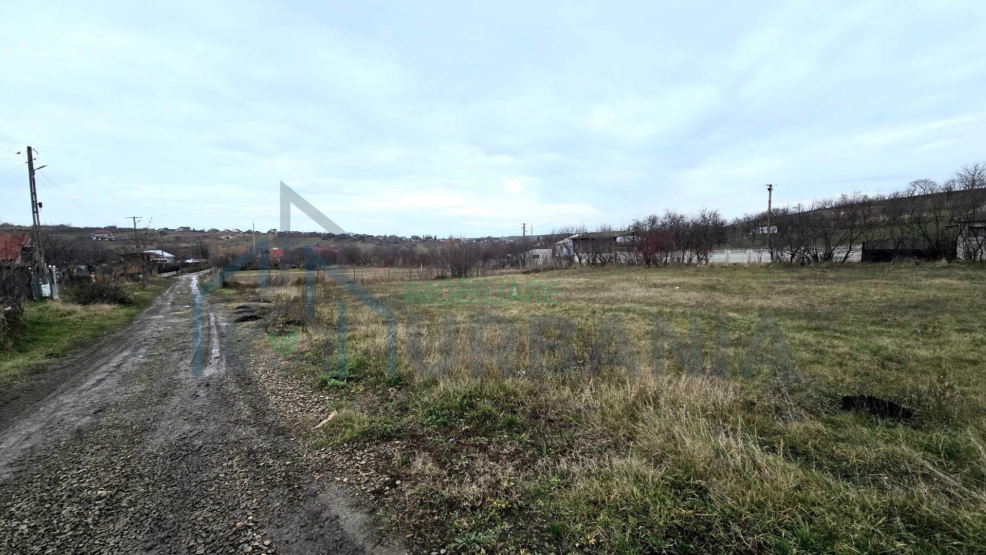 OCAZIE teren PERFECT PLAN – 1.800 mp, acces 2 drumuri lângă E58 - Poză 6