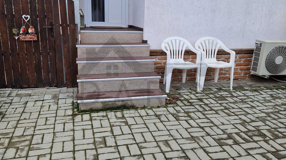 🏡 Casă de vânzare Livezeni | Curte proprie + terasă  170.000 € - Poză 3
