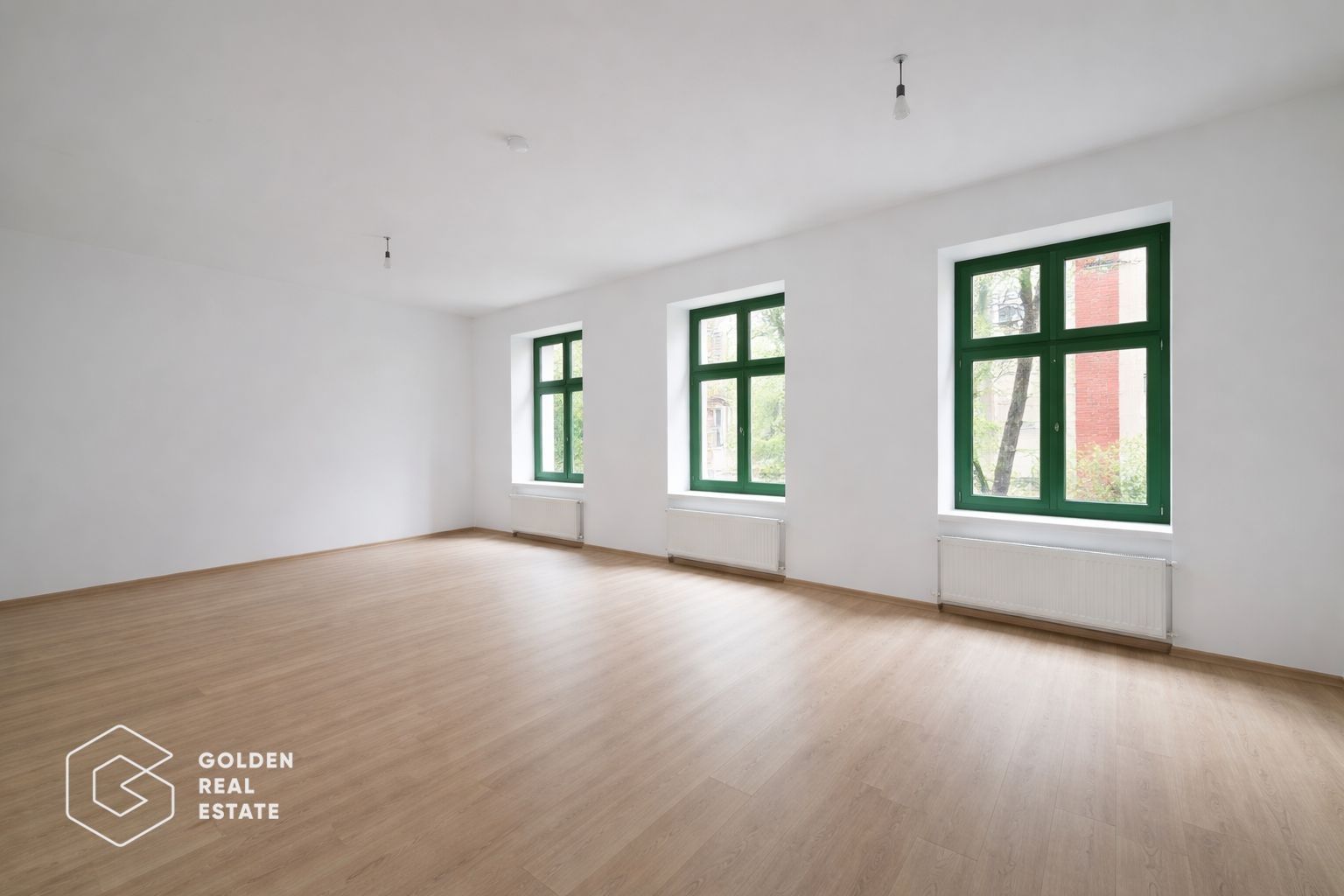 Birou 70 mp cu vedere la bulevard, lângă Parcul Regina Maria - Poză 2