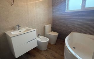 Duplex cu 4 camere in Mosnita Noua - Poză 6