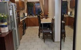 Apartament cu 3 camere/ 65mp Etajul 3/ Zona Podu Ros - Poză 3