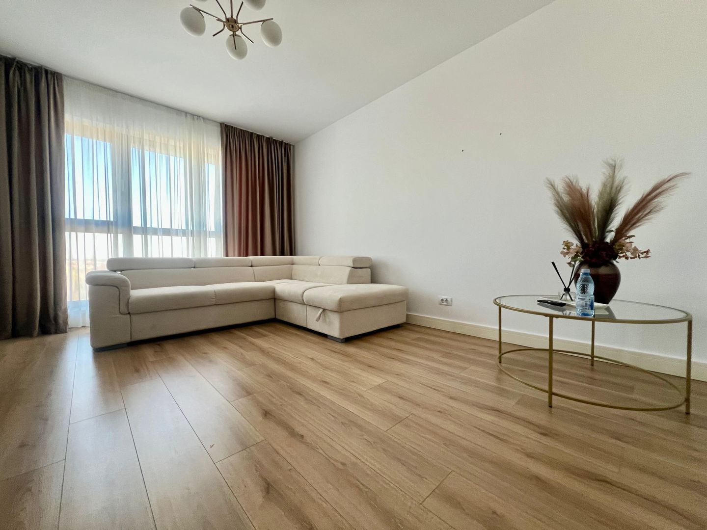 Apartament 2 camere modern în Aviației – 2 băi, dresing - Poză 2