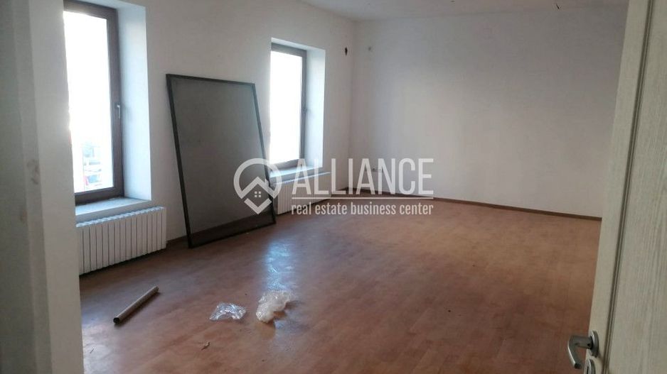 CENTRU (COD10( - Cladire comerciala de vanzare sau inchiriere - Poză 5