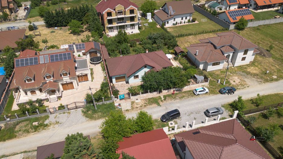 Casă cochetă în Sânleani - Cartierul Florilor - Poză 48