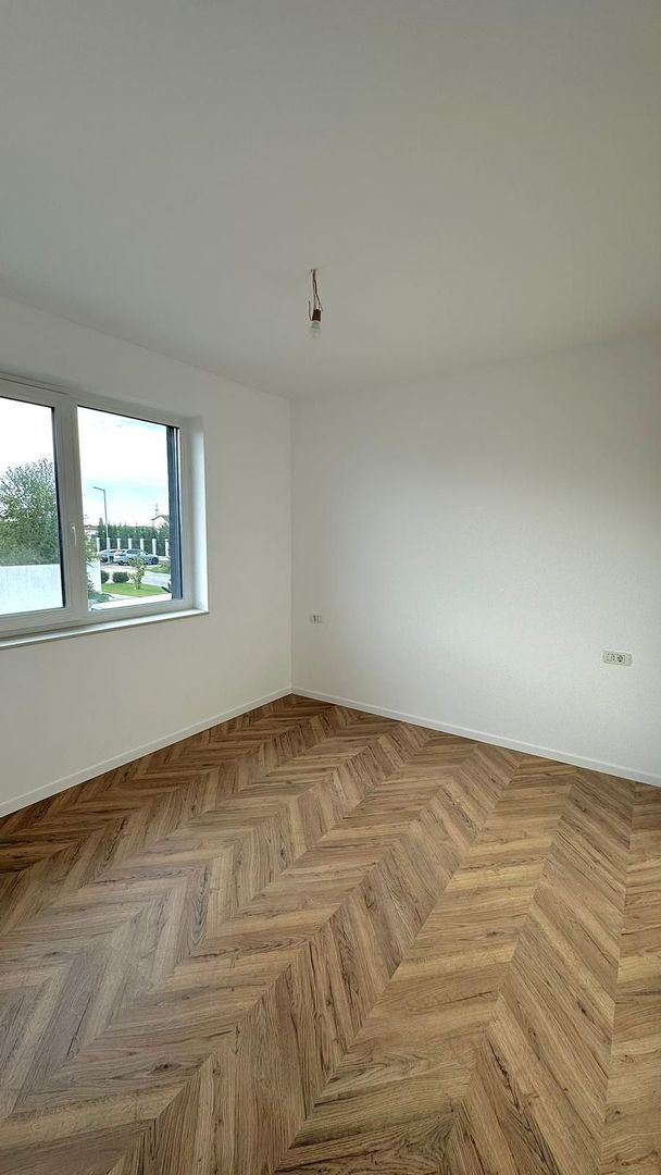 Calitate si spatiu generos! Duplex cu 5 camere - Poză 17