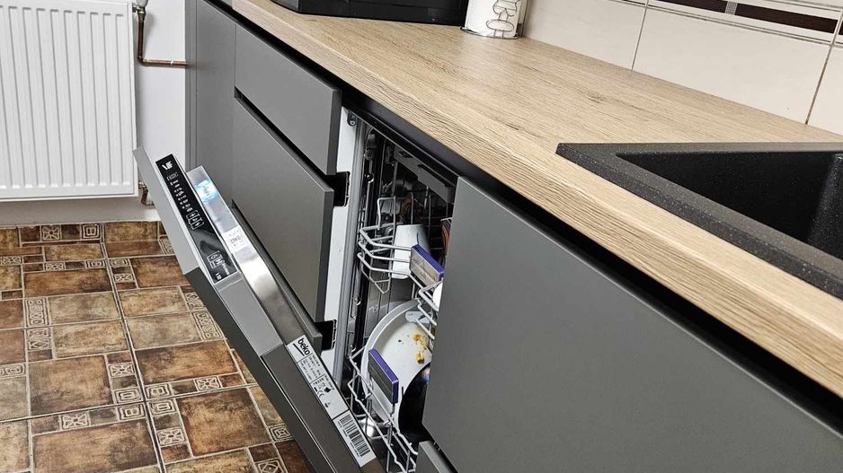 Dambovita | 2 Camere | Etaj Intermediar | Centrala Proprie. - Poză 2