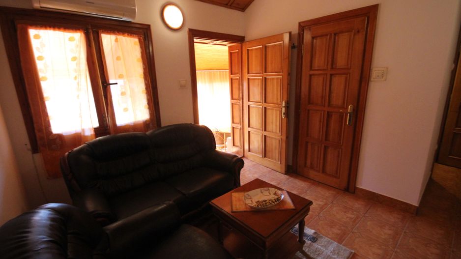 APARTAMENT SPATIOS  IN VILA - Poză 6