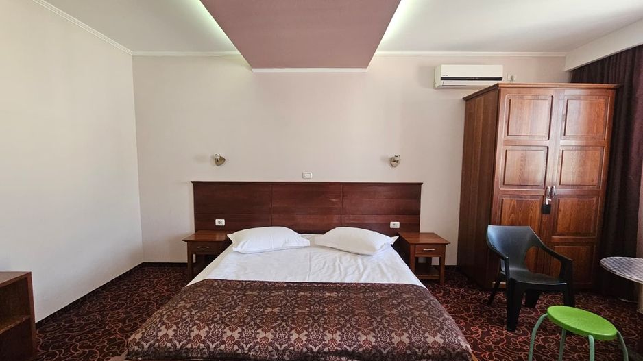 Pensiune cu lift și restaurant – zonă premium Delfinariu/Constanța - Poză 4