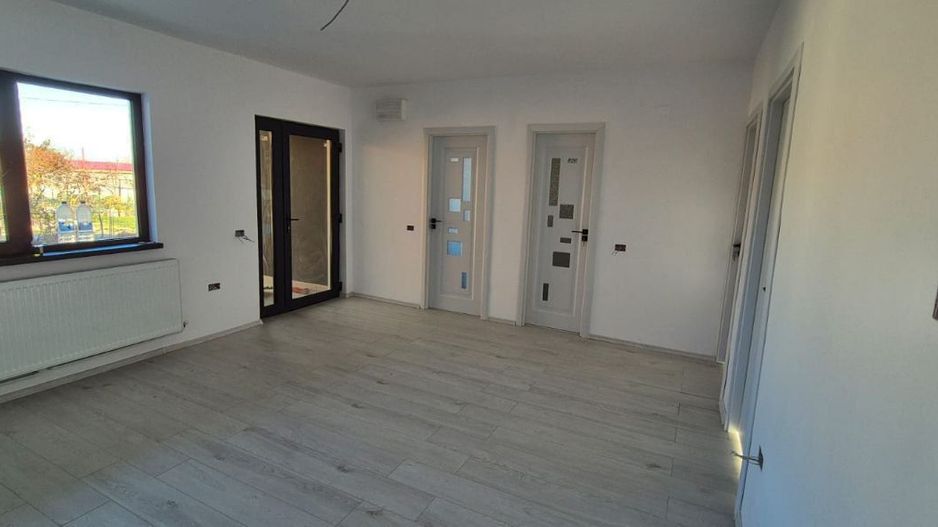 Casă de vânzare în zona Lumina – județul Constanța - Poză 2