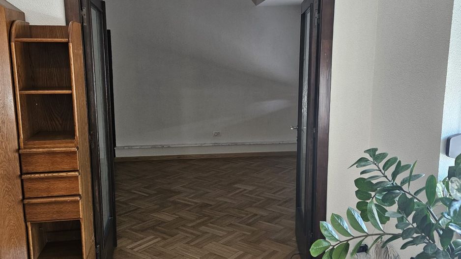 Apartament cochet, ultra-spatios, patru camere, Calea Mosilor - Poză 6