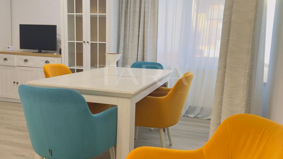 Apartament Elegant, 2 Camere, Parcare, în Vila Exclusivistă, Zorilor. - Poză 2