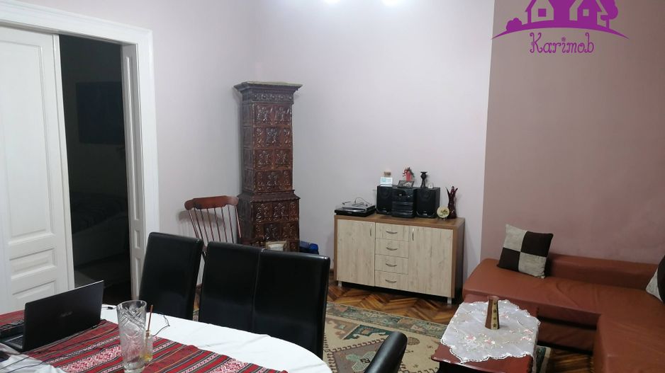 Casa si curte zona centrala - Poză 5