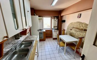 Apartament 4 camere etaj 3 intermediar  str Abatorului/Gara Mare  - Poză 5