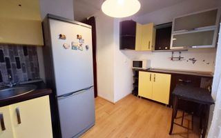 Apartament cu 2 camere de vanzare, zona Central - Poză 5