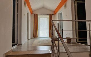 Persoana fizica vand vila zona Bucium - Poză 4