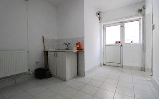 SAD,Birou/spatiu comercial, garaj, curte, centrala proprie, Zona Simion Barnutiu - Poză 8
