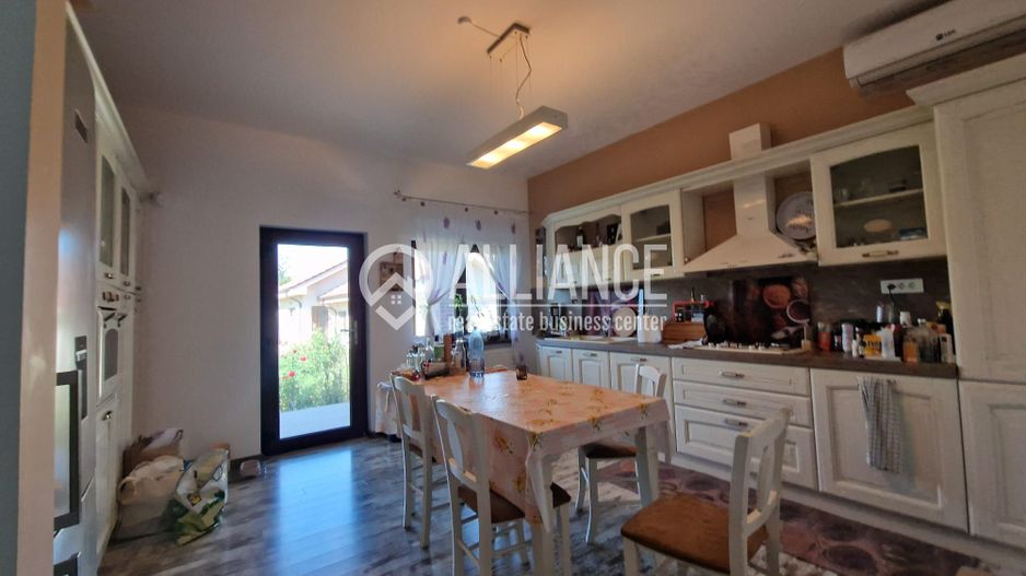 Oază de Rafinament și Confort: Vilă de Lux în Cumpăna ( cod 12 ) - Poză 8