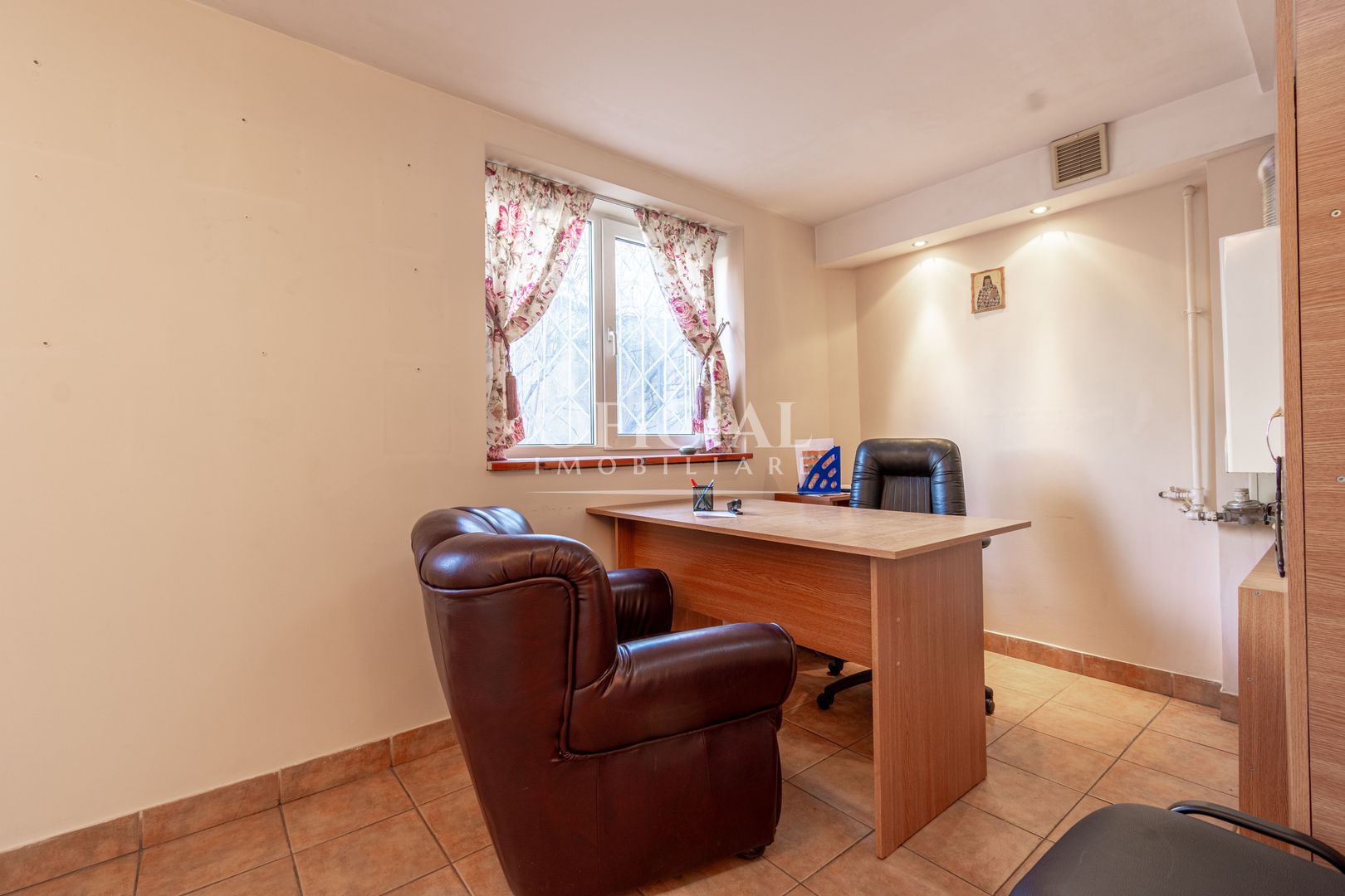 Spatiu Birouri | Salon | Asigurari | Parcare | Zona Pta. Mihai Viteazu - Poză 6