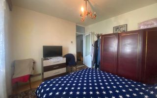 Vanzare apartament cu 3 camere , decomandat in Targoviste- Micro 12 - Poză 5