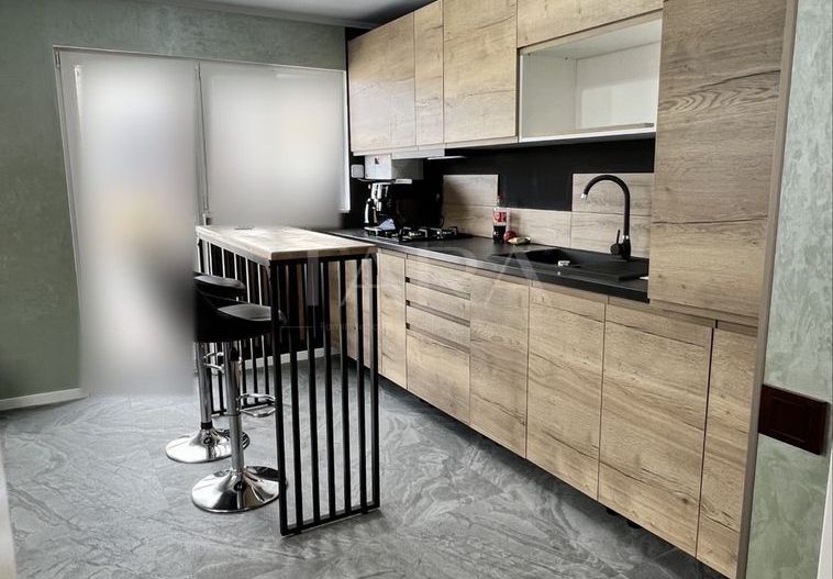 Apartament modern cu 2 camere, balcon și pod de 20 mp. - Poză 1