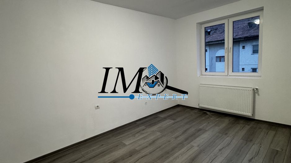 Apartament de vânzare - Poză 2