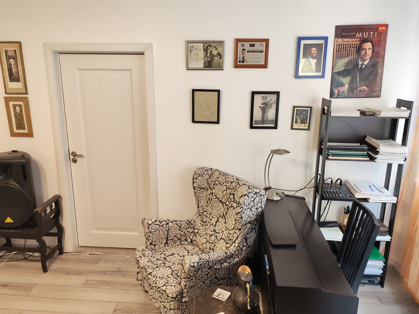 Apartament 2 cam de vânzare | Armeneasca | Fără risc seismic | Centrală proprie - Poză 1