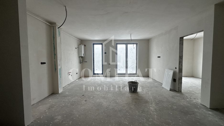 Apartament la etaj intermediar | Bloc exclusivist | Eroilor - Poză 2