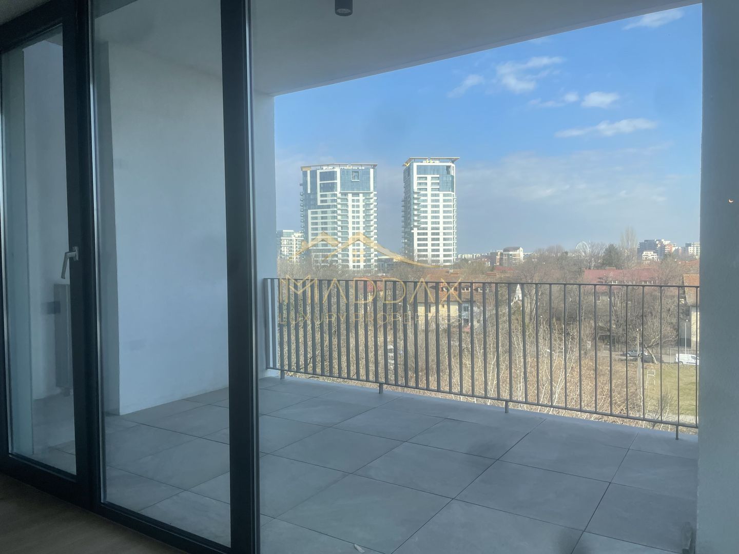 **APARTAMENT ELEGANT** FLOREASCA **CU VEDERE SPECTACULOASA CATRE LAC - Poză 8