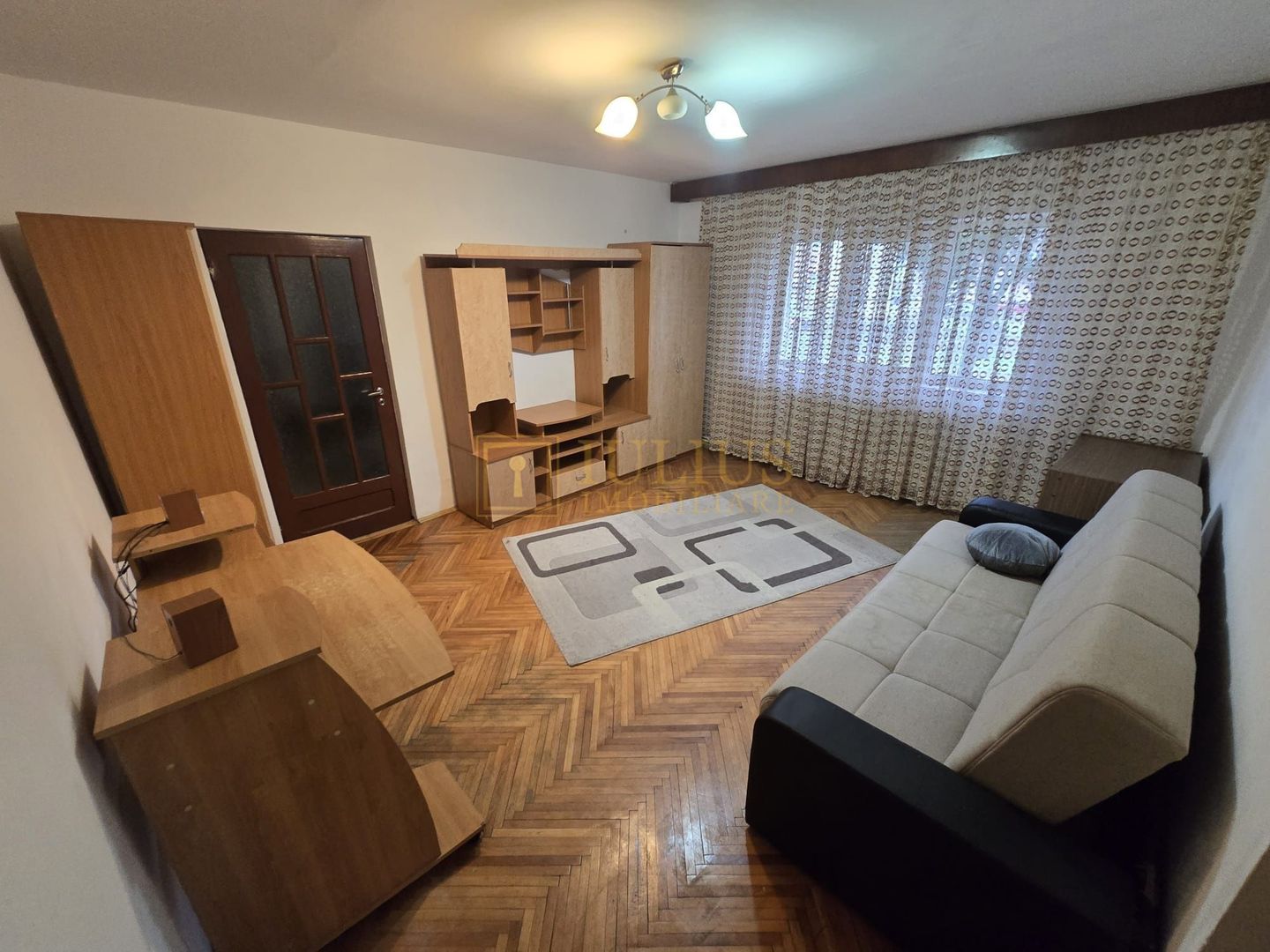 2 camere, Calea Sagului, centrala proprie, ideal pentru familie - Poză 1